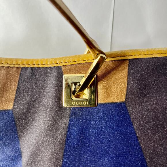 Gucci by Tom Ford Jacquard Blue Tote Silk Scarf Print Gold Tone Hardware - Picture 3 of 9